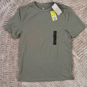 All in Motion men’s performance tee size S NWT